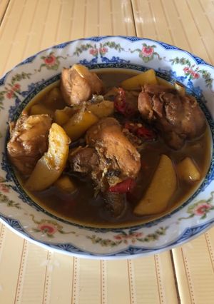 Foto resep 10. Semur Ayam & Kentang Kecap