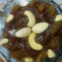 A picture of Besan halwa.