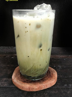 Foto resep İced Matcha Latte