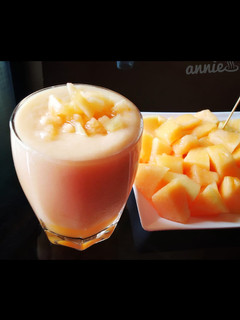 A picture of Muskmelon juice.