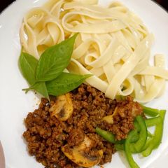 A picture of Tagliatelle bolognese.