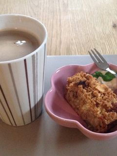 椰子杏仁奶酥香蕉榛果蛋糕 的食譜成品照片