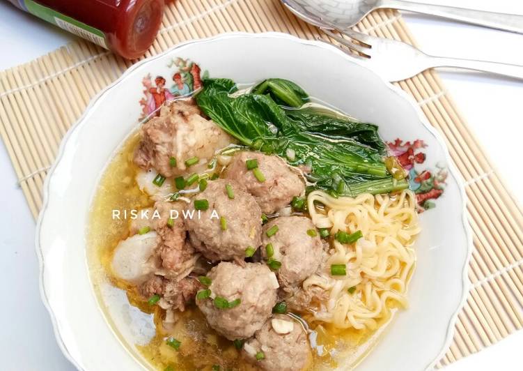 Bumbu Menyiapkan Bakso Sapi Homemade Lezat