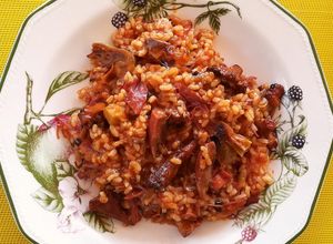 Foto principal de Paella de pato, alcachofas y rebozuelos