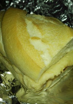 Foto principal de Bocadillo de tortilla jugoso y tierno