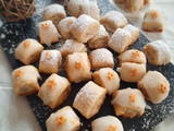 Mürbeteigplätzchen mit Marzipan