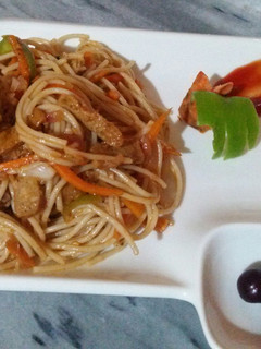 A picture of Fusion chow mein.