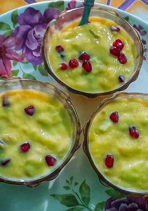 कस्टर्ड(Fruit custard recipe in Hindi) रेसिपी मुख्य फोटो