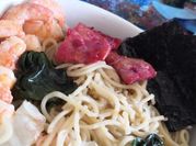 Una foto de ramen chino