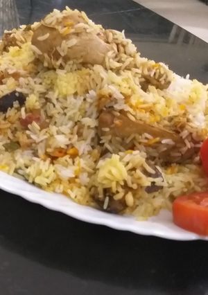 A picture of Chicken biryani.