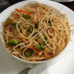 A picture of Hakka noodles.