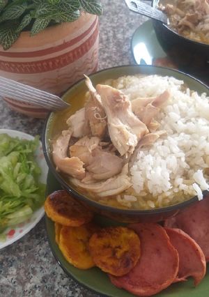 Una foto de Lentejas con pollo
