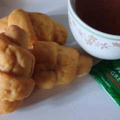 A picture of Croissant-style Pumpkin Rolls.