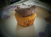 A picture of icing sugar vanilla extract