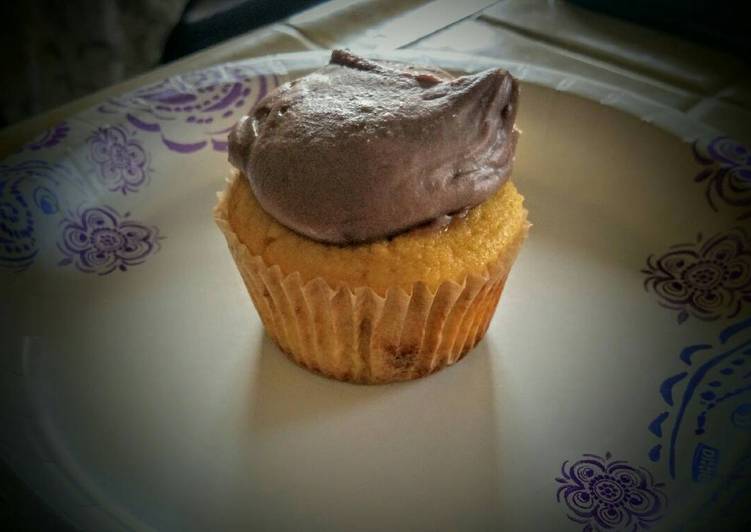 Gluten Free Coconut Flour Cupcakes with Peanut Butter frosting