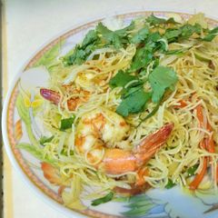 Curry rice noodles A picture of Curry rice noodles.