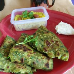 A picture of Methi thepla.