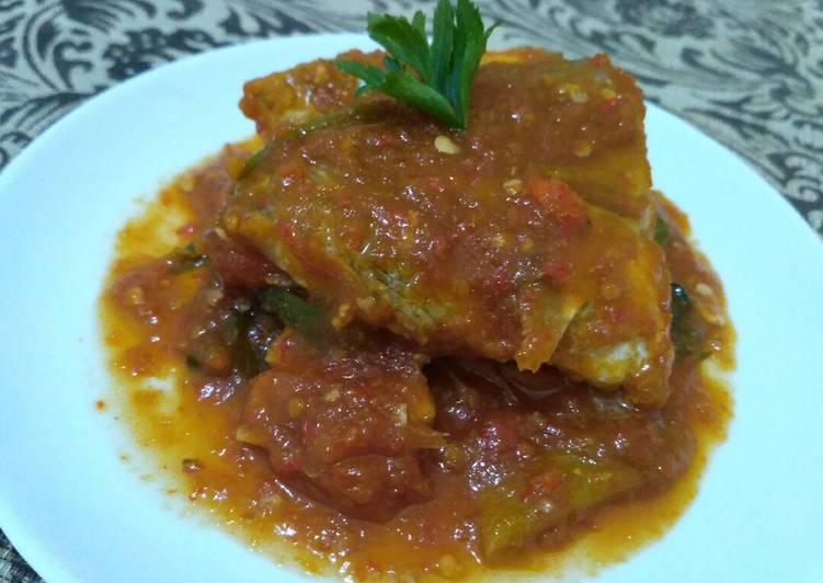 Resep Ikan kakap saus padang yang enak dan Mudah Dibuat