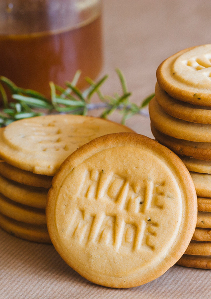 Una foto de Galletas de miel y romero