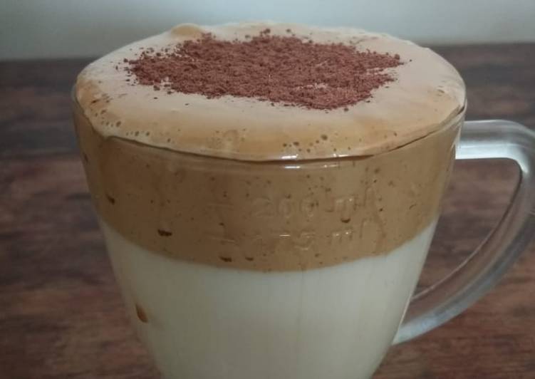 Dalgona cappuccino