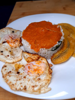 Una foto de Arroz a la cubana