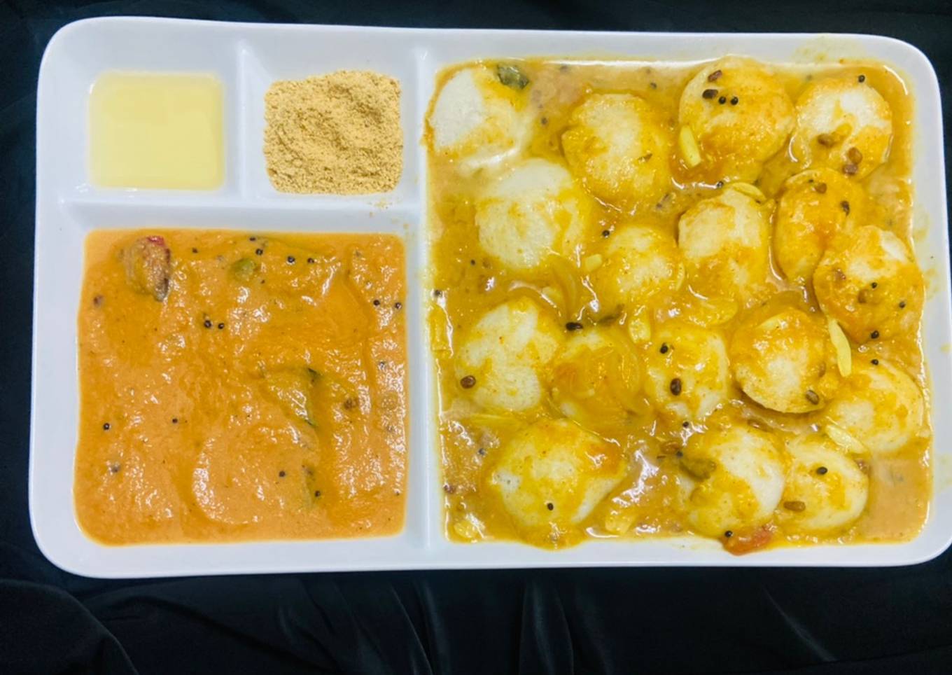 Mini idli sambar plater