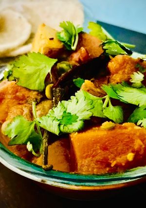 নিরামিষ কুমড়োর তরকারি(Niramish Kumror torkari recipe in Bengali) রেসিপির প্রধান ছবি