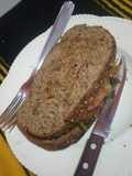 Sanguche vegano de seitán