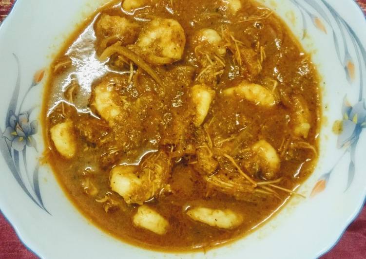 Delicious Simple Masala Prawn Curry