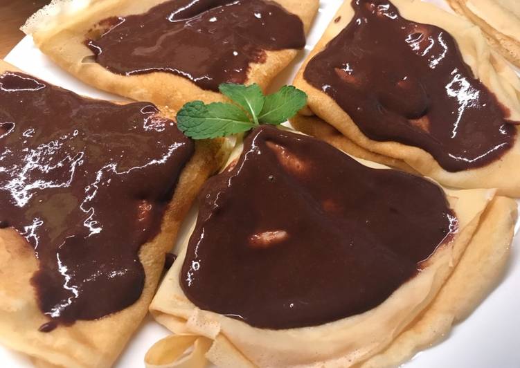 Túrós palacsinta csokiöntettel