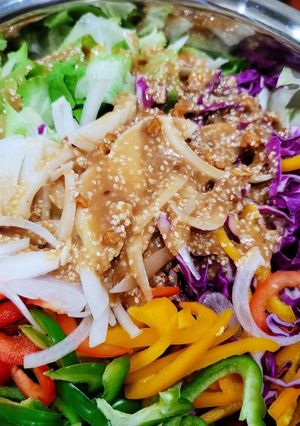 Hình của món Salad trộn sốt mè rang (ăn chay được).