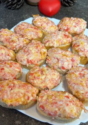 Фото Канапки з крабовими паличками.