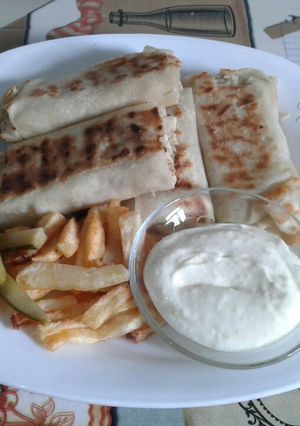 A picture of Syrian Chicken Shawarma Sandwiches.