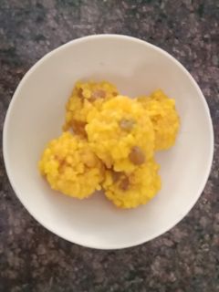 મિઠી બુંદી ના લાડુ (Sweet Boondi Ladoo Recipe In Gujarati) રેસીપી મુખ્ય ફોટો