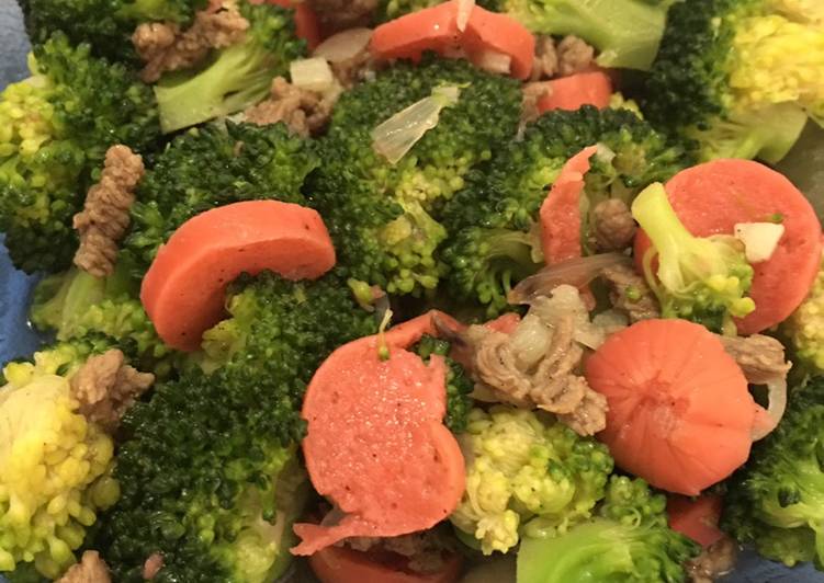 Brokoli with daging cincang & sosis