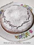Torta al cacao, nutella e noccioline