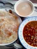 Puri with Channay (Desi Nashta)