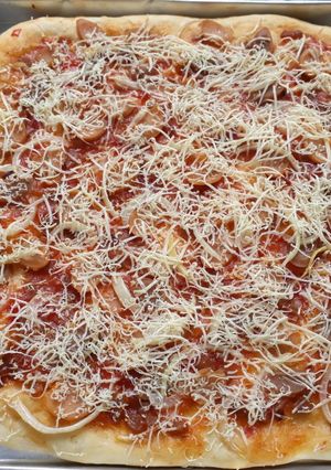 Foto resep Big square pizza (oven) ekonomis 🍕