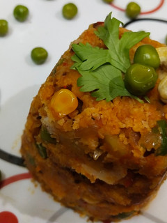 ચટપટી ઈડલી(chtpati idli recipe in Gujarati) રેસીપી મુખ્ય ફોટો