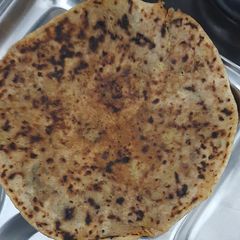 A picture of Aloo ka pratha.