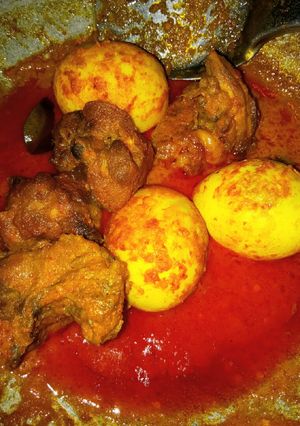 Foto resep Ayam telor masak merah 😋
