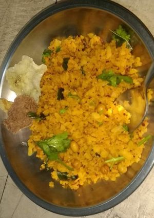 पोहा रेसिपी मुख्य फोटो