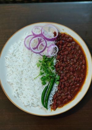 A picture of Rajma chawal.