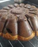 Budín de naranja y cacao con chips y pasas