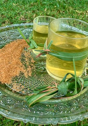 A picture of Lemongrass tea.