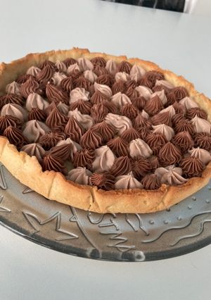 Foto di Frolla alla nocciola con namelaka al cioccolato fondente e al latte