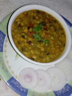 पंचमेल दाल (Panchmel Dal recipe in Hindi) रेसिपी मुख्य फोटो