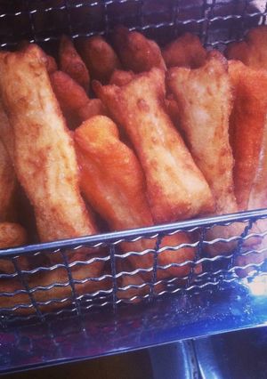 Hình của món Bánh quẩy làm từ bột mỳ nhé không phải quẩy phở đâu :))).