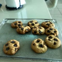 A picture of 5 Ingredient 20 minute cookies.