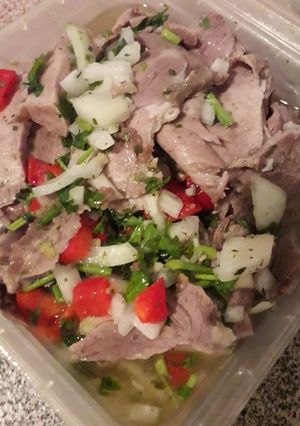 Una foto de Lengua a la vinagreta